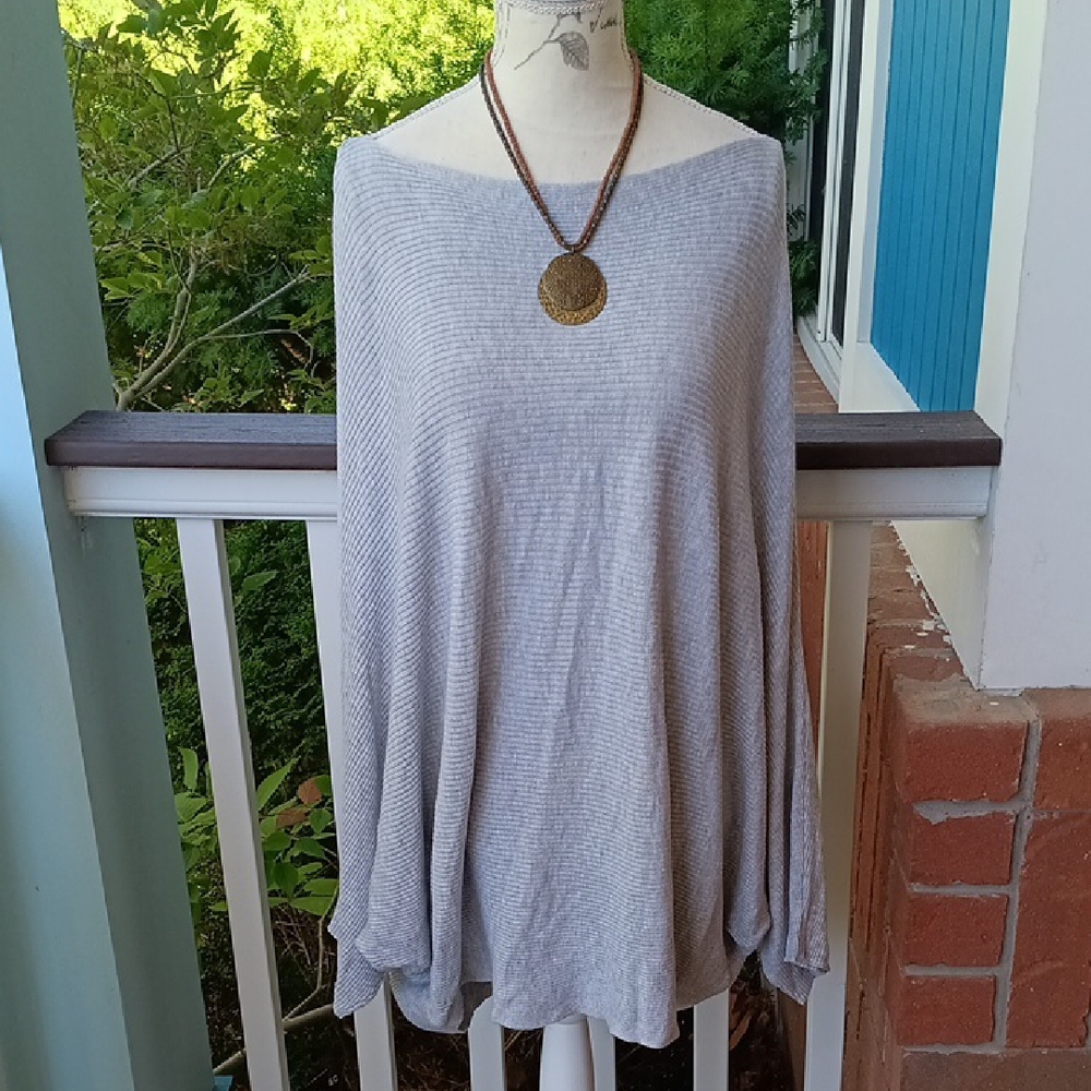 # Jaqueline de Yong Gray Batwing Sweater